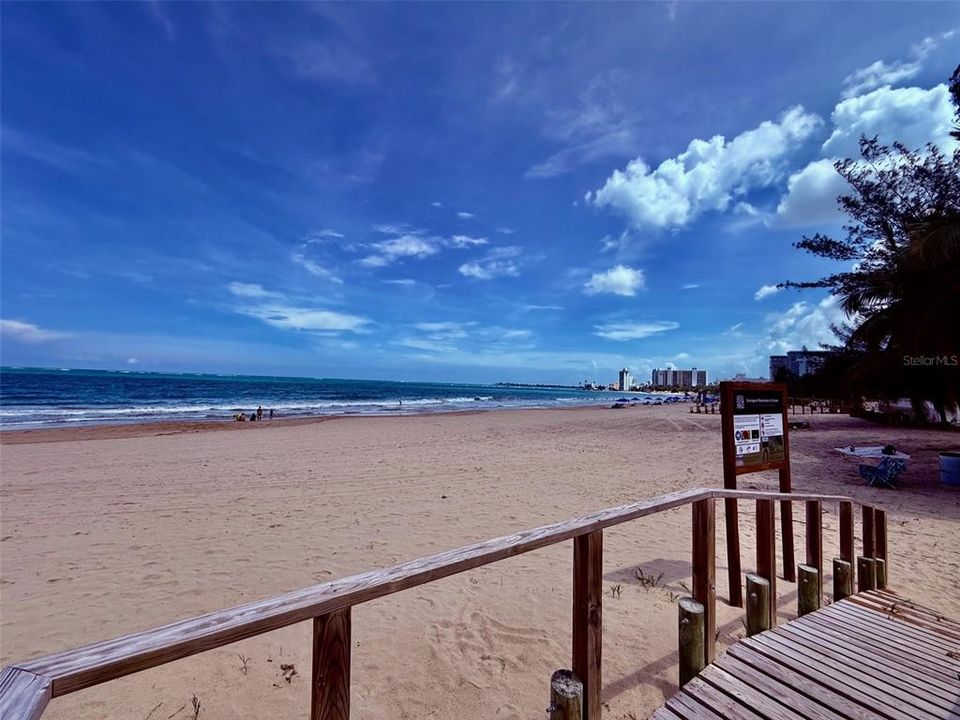 For Rent: $2,000 (1 beds, 0 baths, 700 Square Feet)