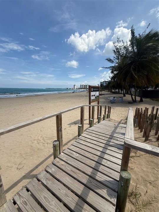 For Rent: $2,000 (1 beds, 0 baths, 700 Square Feet)