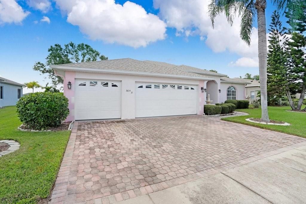 合同活跃: $525,000 (4 贝兹, 3 浴室, 2495 平方英尺)