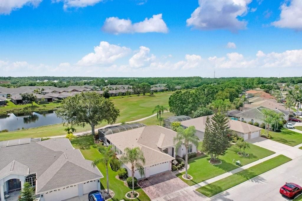 合同活跃: $525,000 (4 贝兹, 3 浴室, 2495 平方英尺)