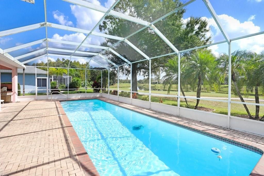 合同活跃: $525,000 (4 贝兹, 3 浴室, 2495 平方英尺)