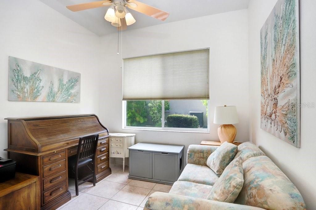 合同活跃: $525,000 (4 贝兹, 3 浴室, 2495 平方英尺)