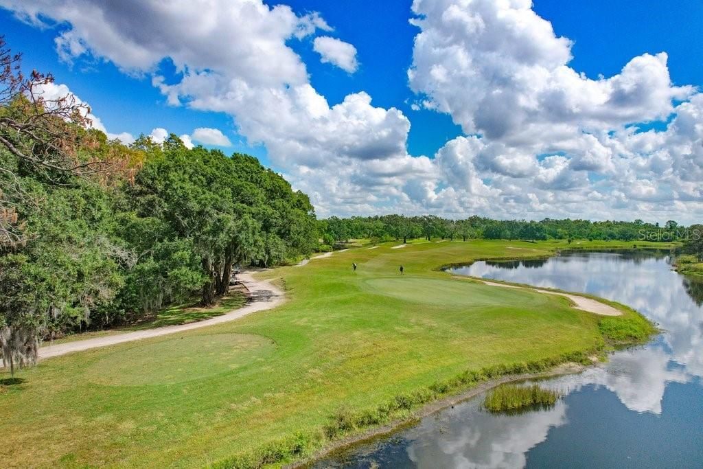 合同活跃: $525,000 (4 贝兹, 3 浴室, 2495 平方英尺)