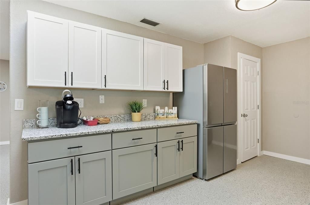 待售: $423,000 (3 贝兹, 2 浴室, 1574 平方英尺)