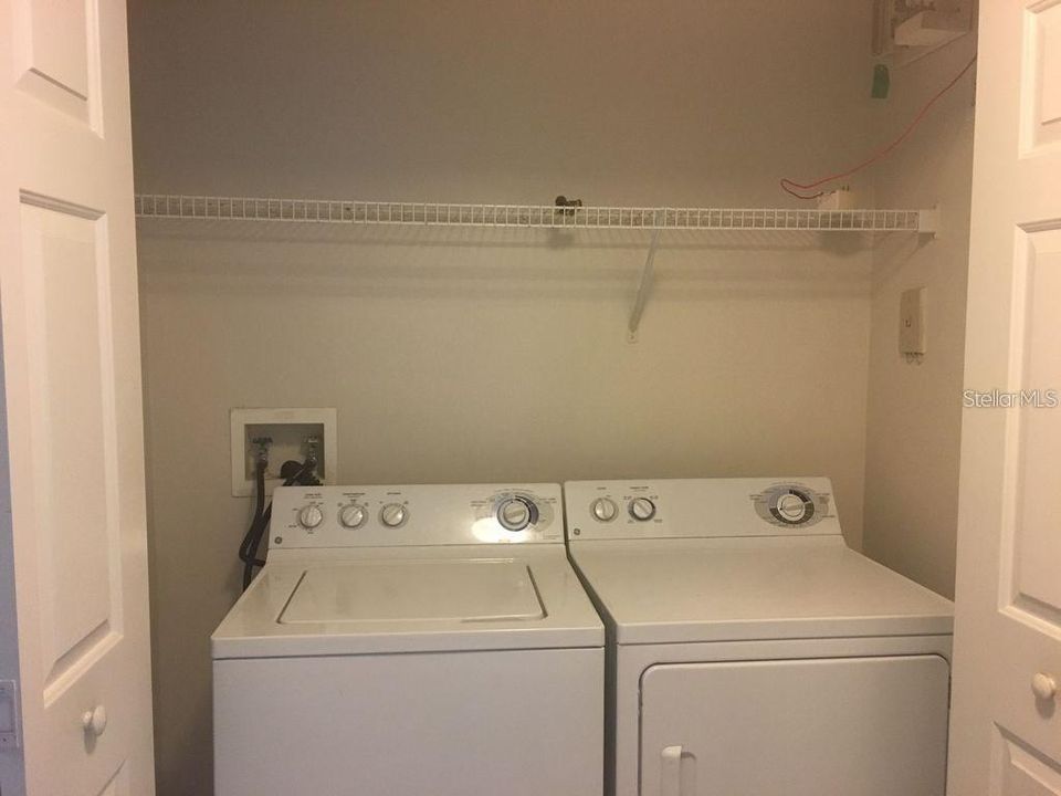 Active With Contract: $2,000 (2 beds, 2 baths, 1261 Square Feet)