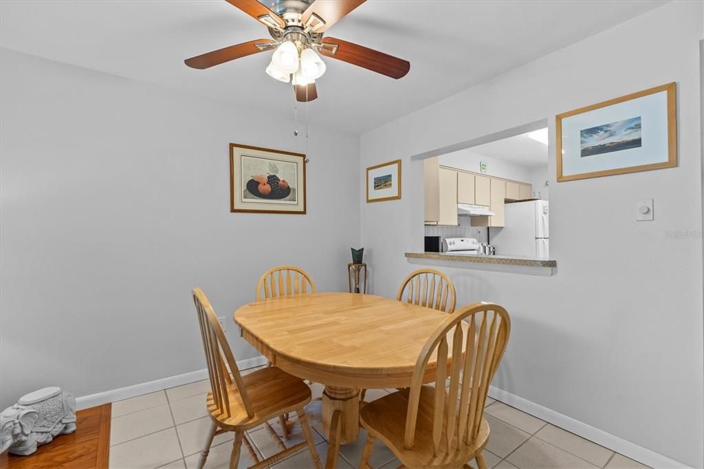 For Sale: $290,000 (2 beds, 2 baths, 1178 Square Feet)