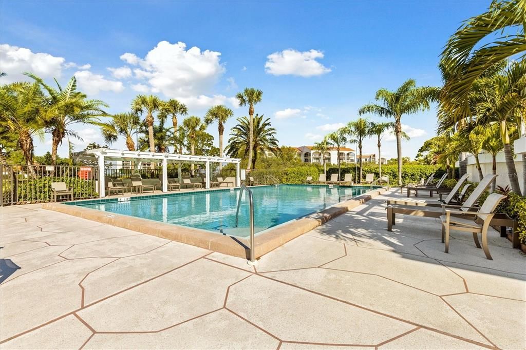 For Sale: $290,000 (2 beds, 2 baths, 1178 Square Feet)