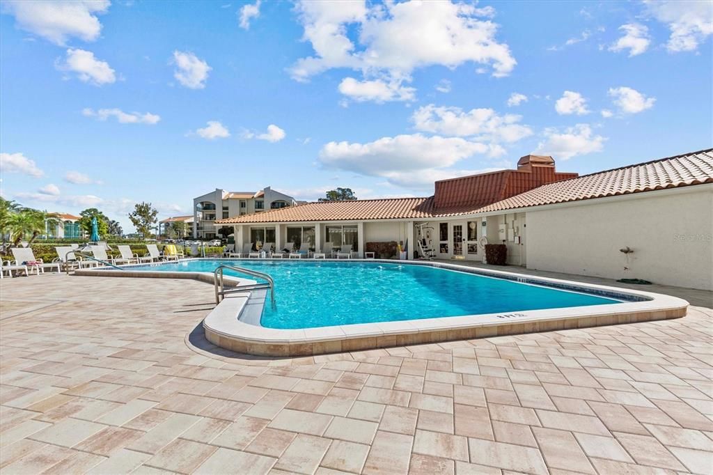 For Sale: $290,000 (2 beds, 2 baths, 1178 Square Feet)