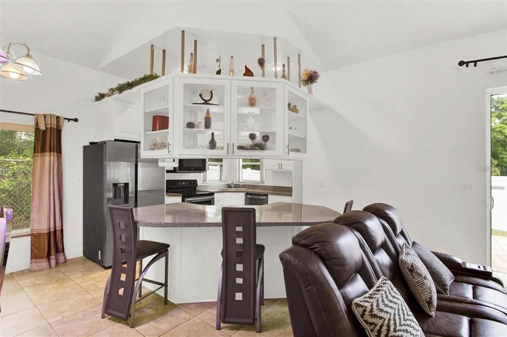 Active With Contract: $400,000 (4 beds, 2 baths, 1764 Square Feet)