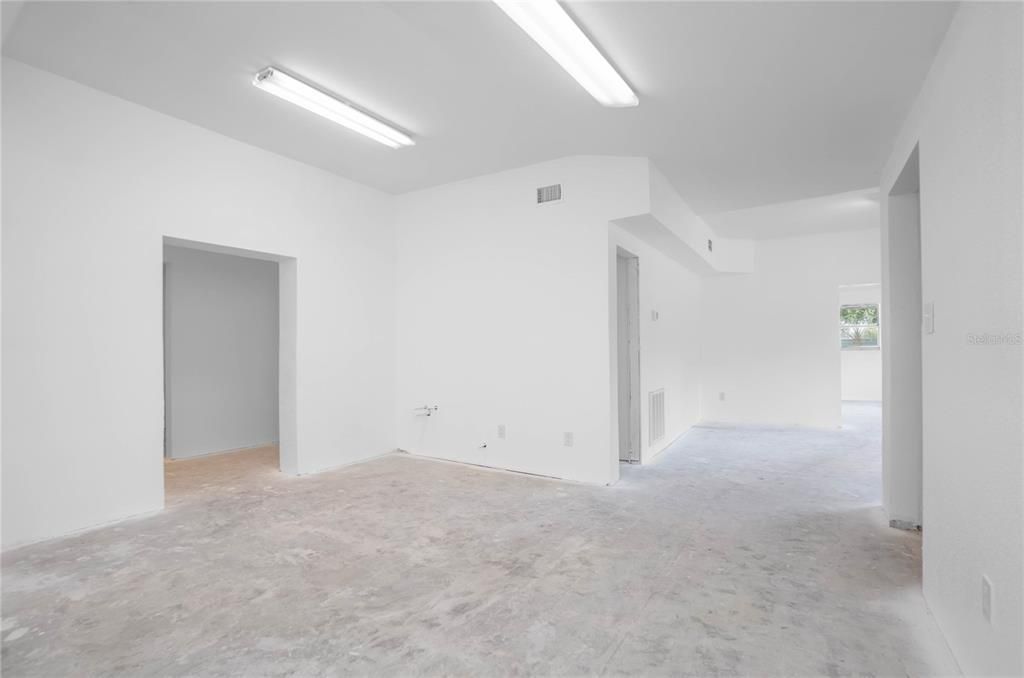 For Sale: $224,900 (3 beds, 1 baths, 2448 Square Feet)