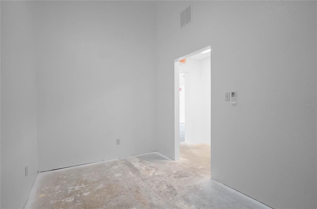 For Sale: $224,900 (3 beds, 1 baths, 2448 Square Feet)