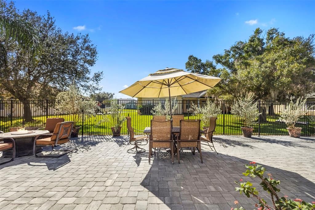 待售: $850,000 (5 贝兹, 3 浴室, 3811 平方英尺)