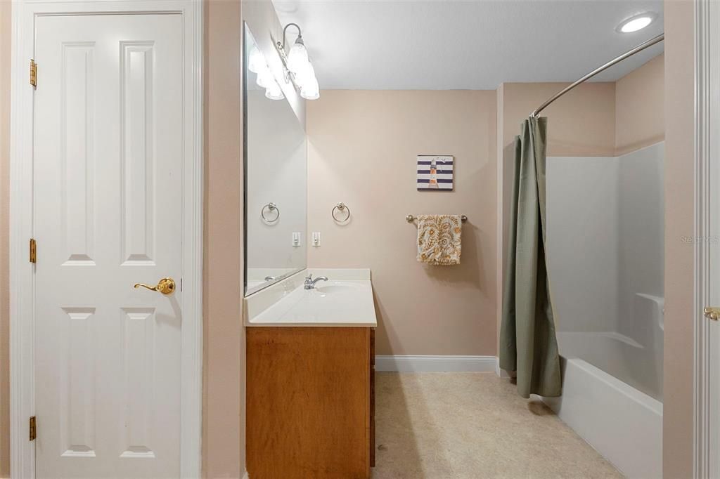 待售: $850,000 (5 贝兹, 3 浴室, 3811 平方英尺)