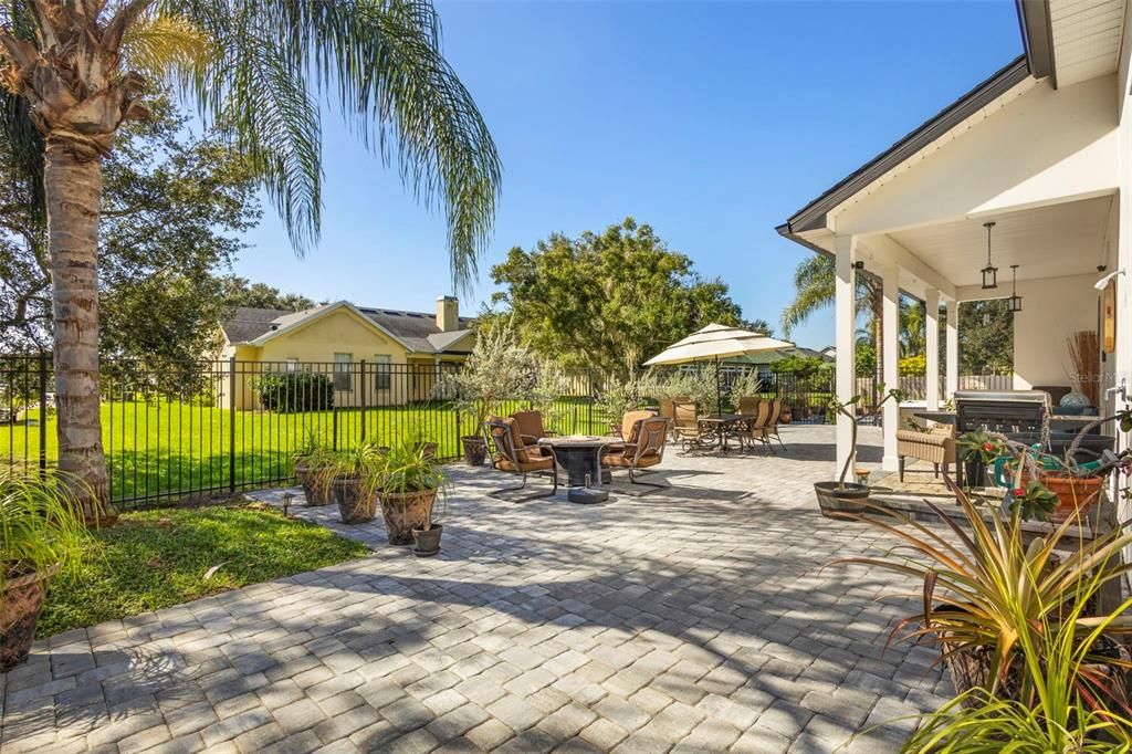 待售: $850,000 (5 贝兹, 3 浴室, 3811 平方英尺)