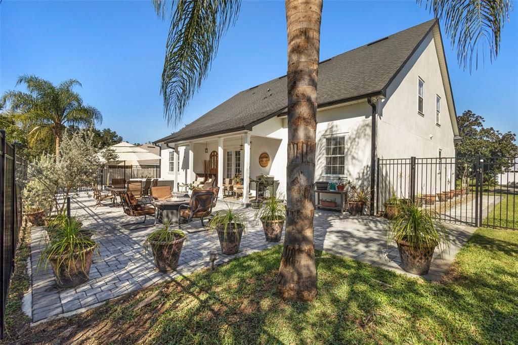 待售: $850,000 (5 贝兹, 3 浴室, 3811 平方英尺)