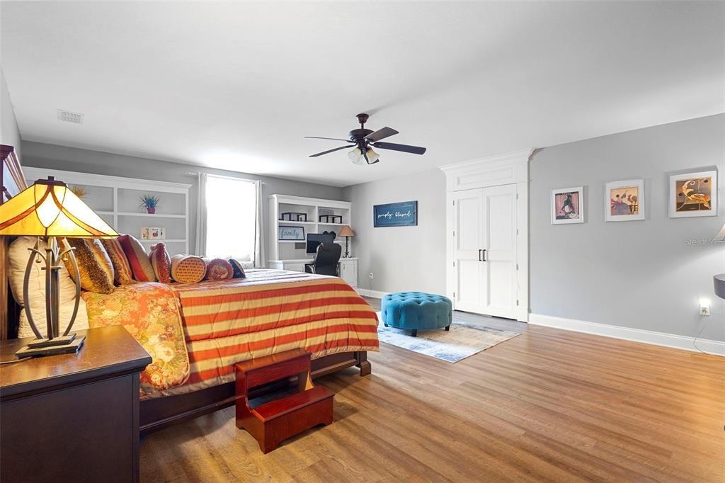 待售: $850,000 (5 贝兹, 3 浴室, 3811 平方英尺)