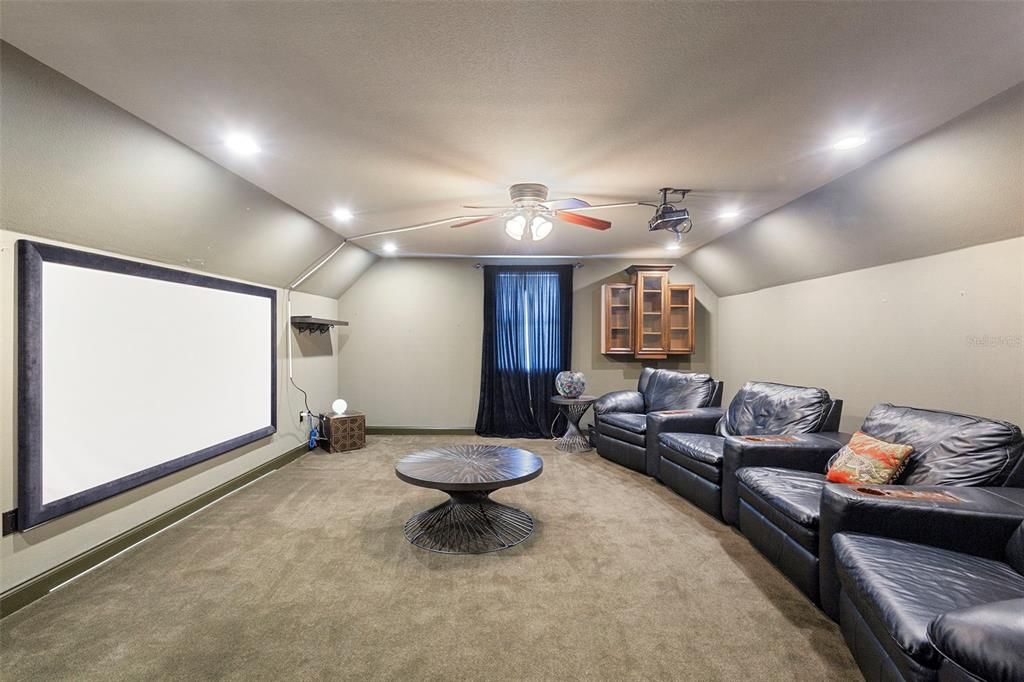 待售: $850,000 (5 贝兹, 3 浴室, 3811 平方英尺)