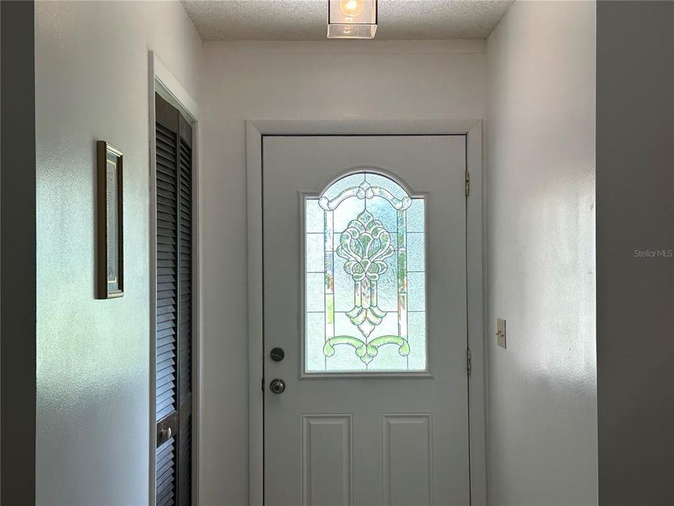 Под контрактом: $235,000 (2 спален, 2 ванн, 1031 Квадратных фут)