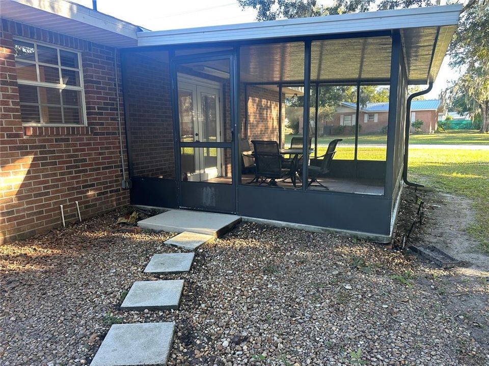 Под контрактом: $235,000 (2 спален, 2 ванн, 1031 Квадратных фут)