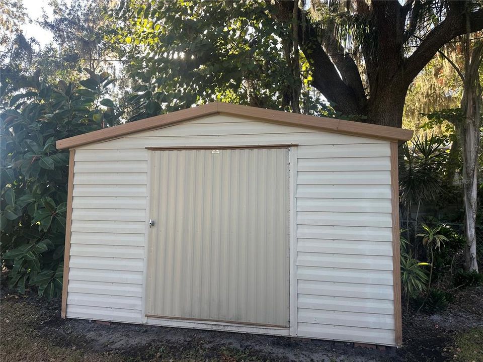 Под контрактом: $235,000 (2 спален, 2 ванн, 1031 Квадратных фут)