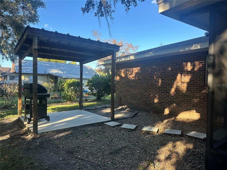 Под контрактом: $235,000 (2 спален, 2 ванн, 1031 Квадратных фут)