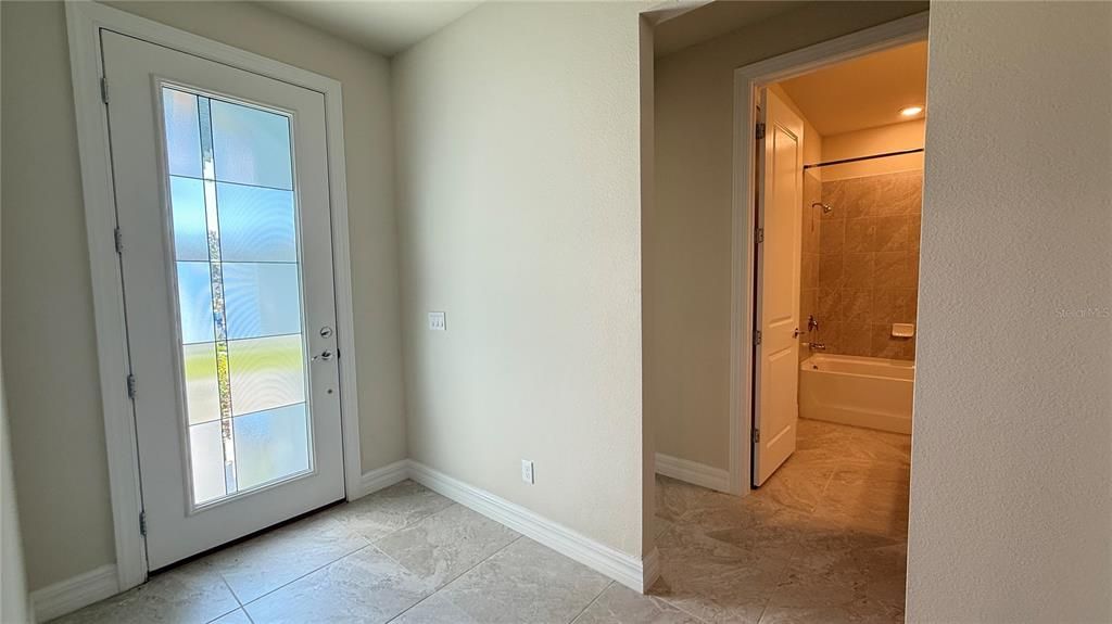 For Rent: $2,650 (4 beds, 3 baths, 2258 Square Feet)