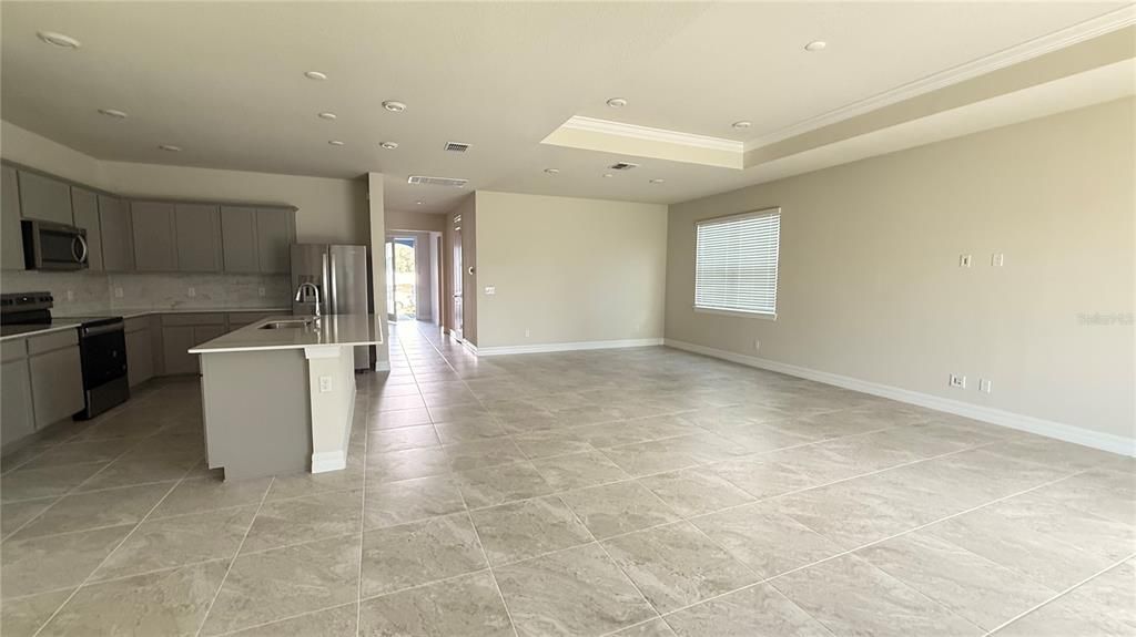 For Rent: $2,650 (4 beds, 3 baths, 2258 Square Feet)