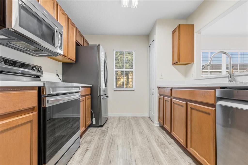 En Venta: $215,000 (3 camas, 2 baños, 1363 Pies cuadrados)