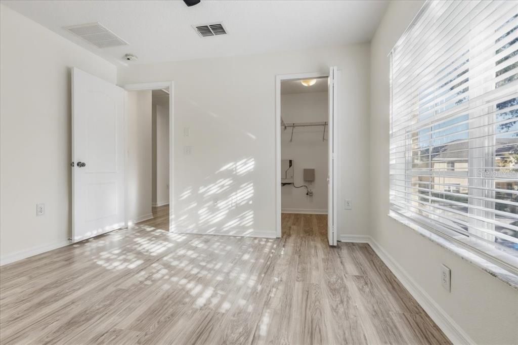 En Venta: $215,000 (3 camas, 2 baños, 1363 Pies cuadrados)