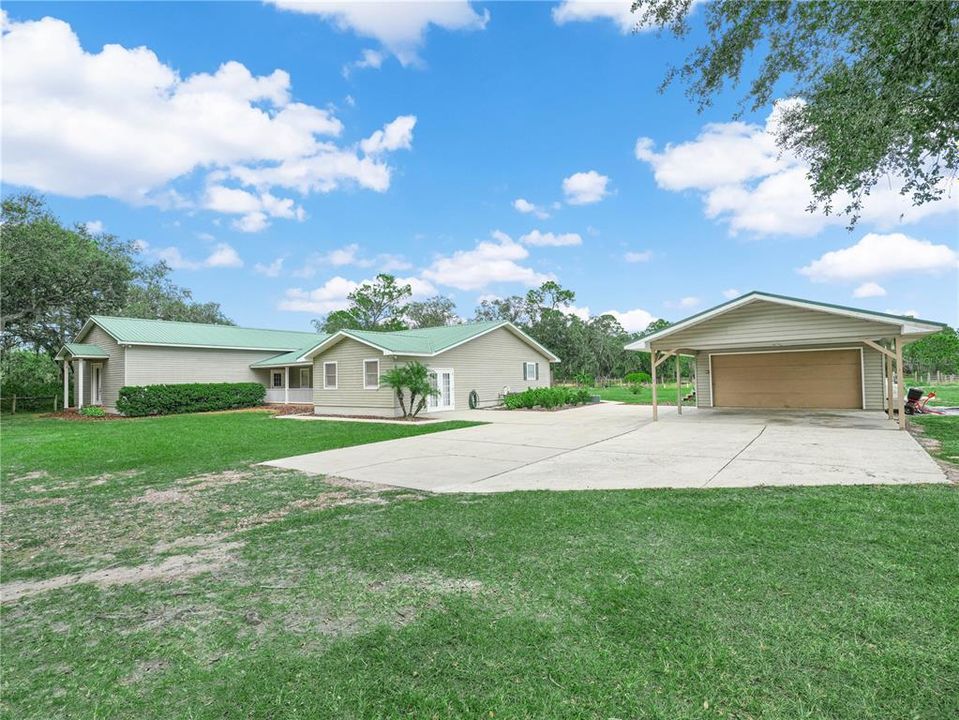 For Sale: $679,999 (4 beds, 2 baths, 3801 Square Feet)