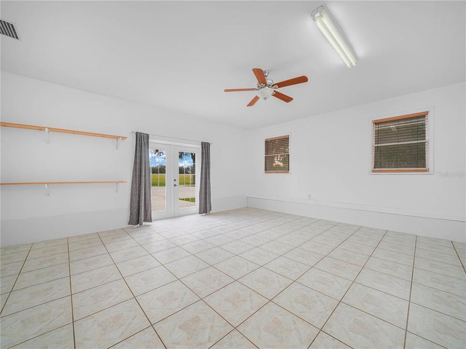 待售: $749,999 (4 贝兹, 2 浴室, 3801 平方英尺)