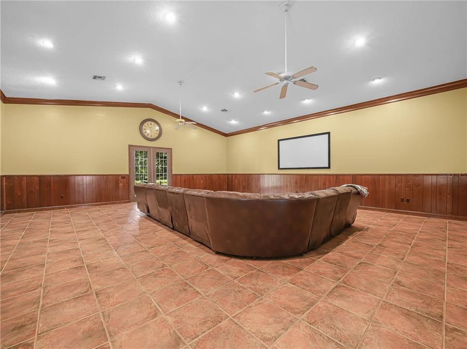 待售: $749,999 (4 贝兹, 2 浴室, 3801 平方英尺)