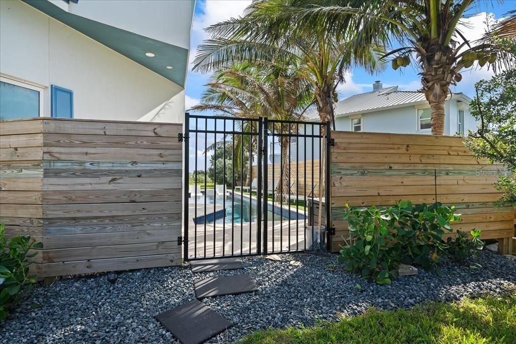 待售: $3,900,000 (6 贝兹, 6 浴室, 4781 平方英尺)