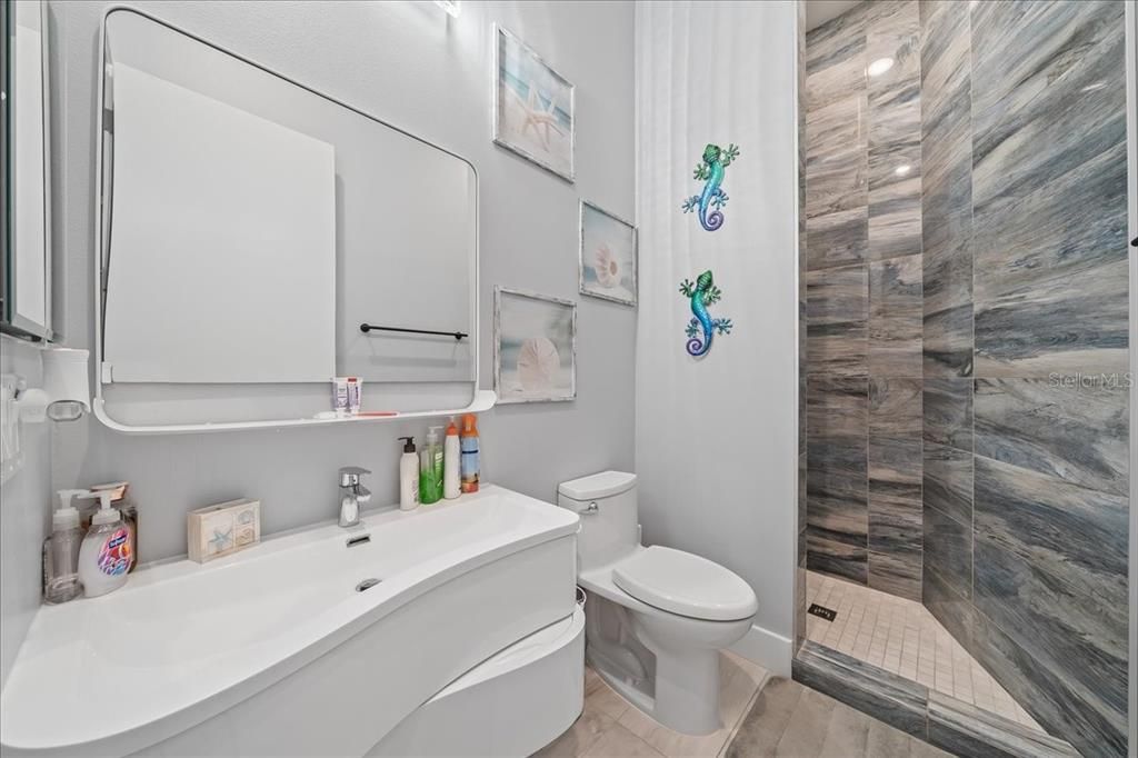 待售: $3,900,000 (6 贝兹, 6 浴室, 4781 平方英尺)