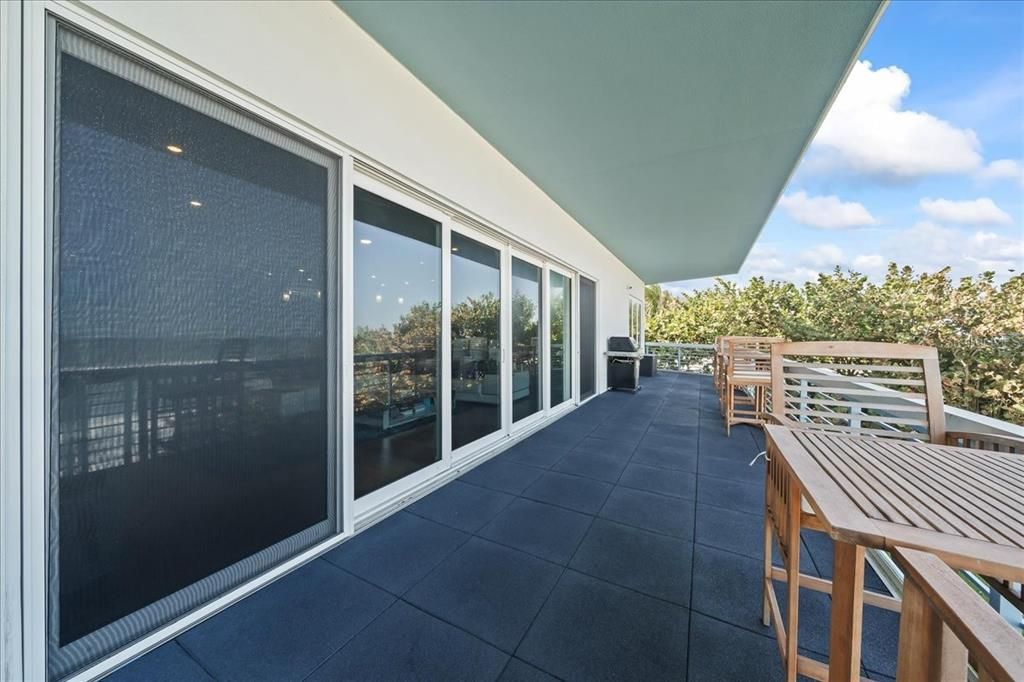 待售: $3,900,000 (6 贝兹, 6 浴室, 4781 平方英尺)