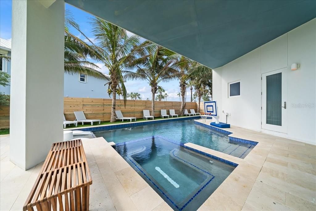 待售: $3,900,000 (6 贝兹, 6 浴室, 4781 平方英尺)