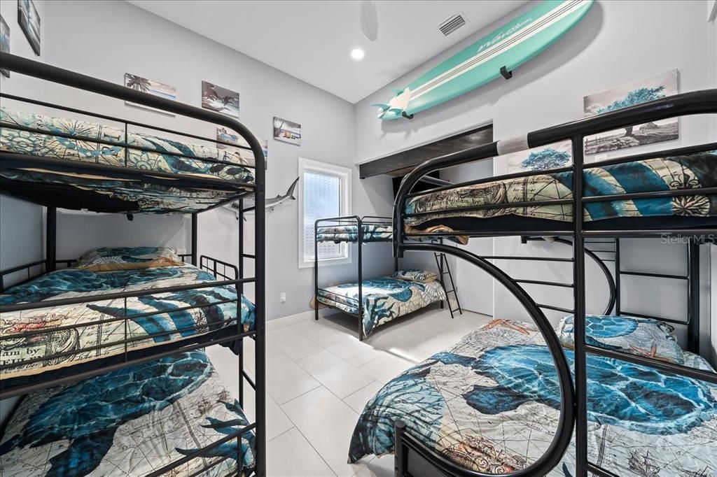 待售: $3,900,000 (6 贝兹, 6 浴室, 4781 平方英尺)