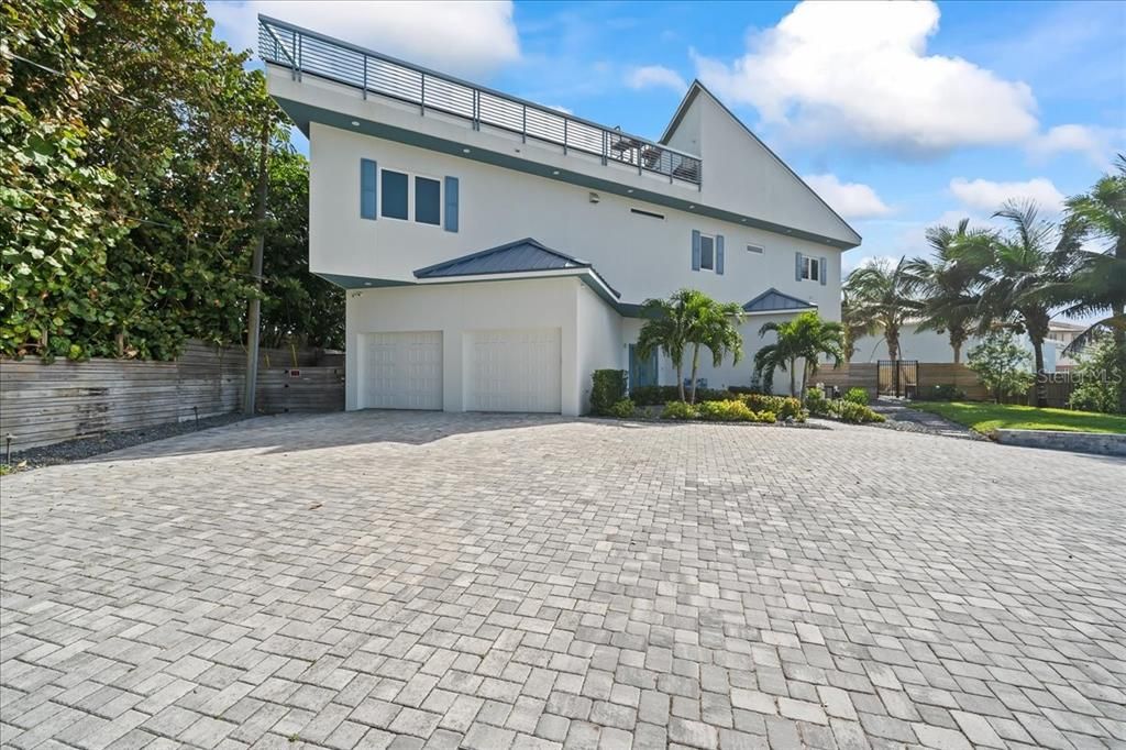 待售: $3,900,000 (6 贝兹, 6 浴室, 4781 平方英尺)