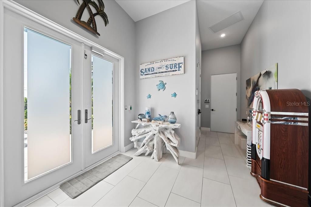 待售: $3,900,000 (6 贝兹, 6 浴室, 4781 平方英尺)