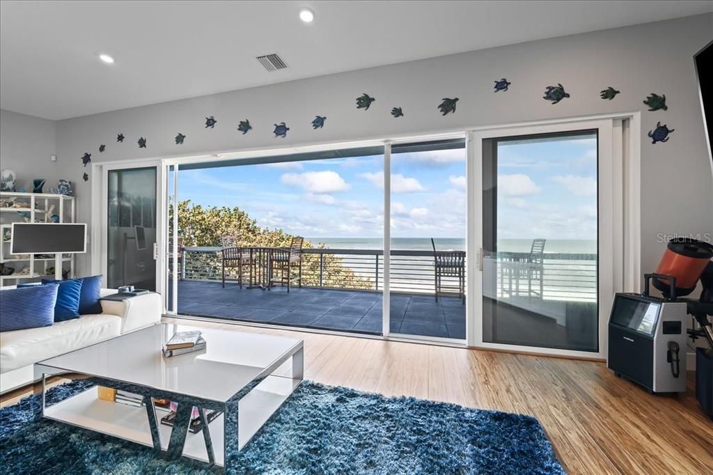 待售: $3,900,000 (6 贝兹, 6 浴室, 4781 平方英尺)