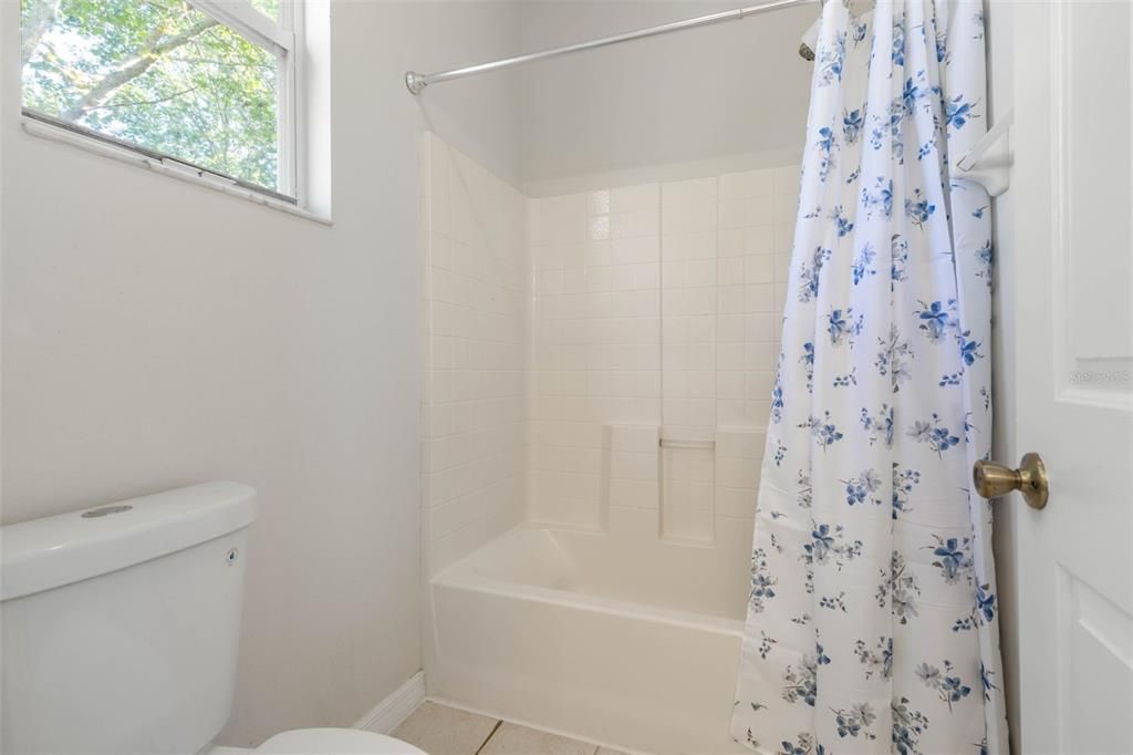 For Sale: $735,000 (6 beds, 3 baths, 3957 Square Feet)