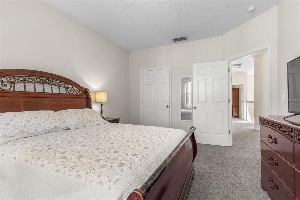 For Sale: $735,000 (6 beds, 3 baths, 3957 Square Feet)