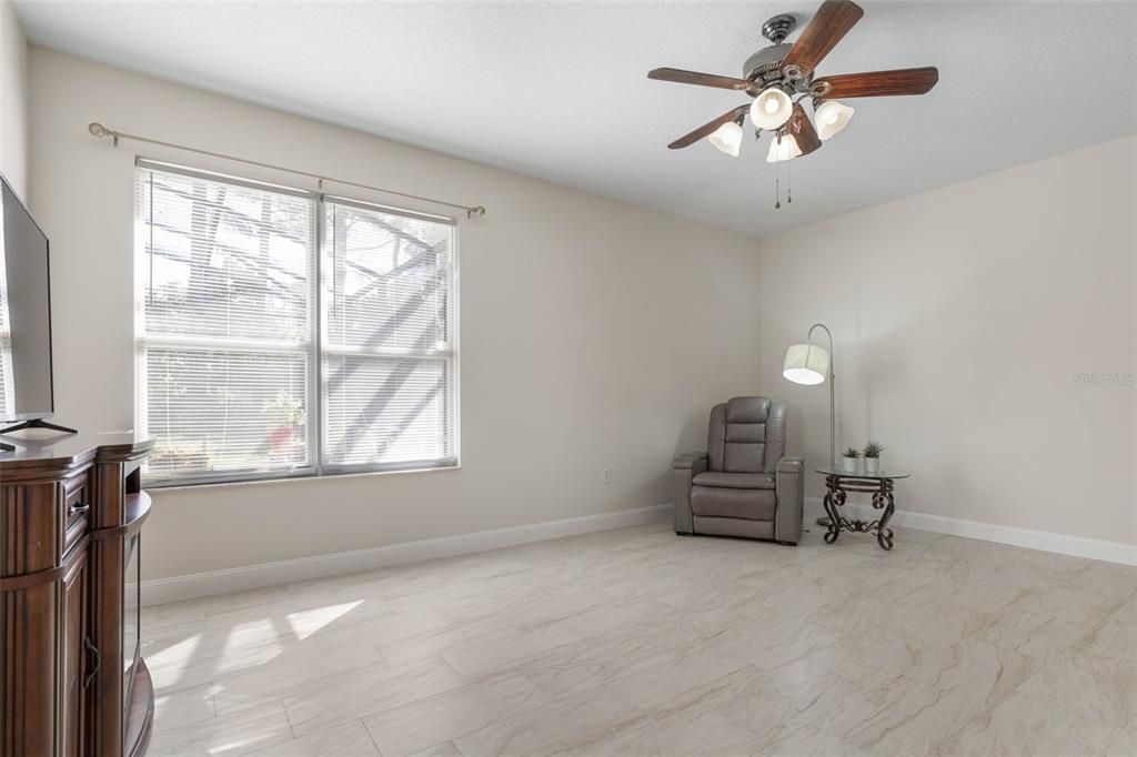 For Sale: $735,000 (6 beds, 3 baths, 3957 Square Feet)