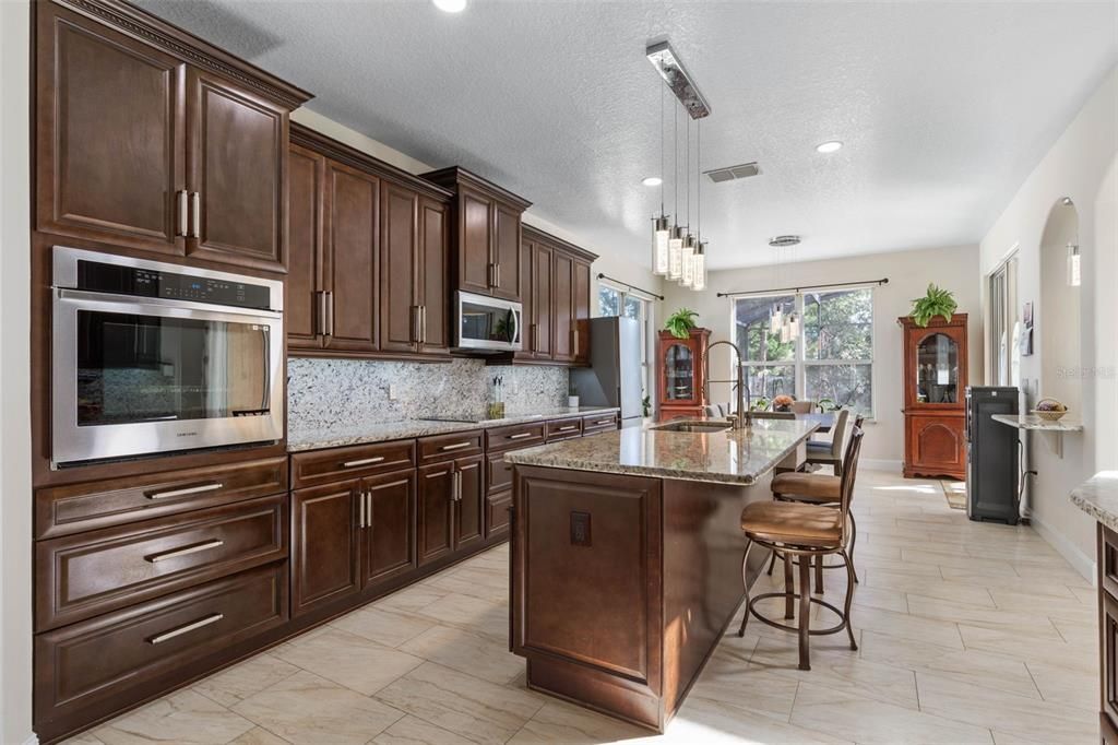 For Sale: $735,000 (6 beds, 3 baths, 3957 Square Feet)