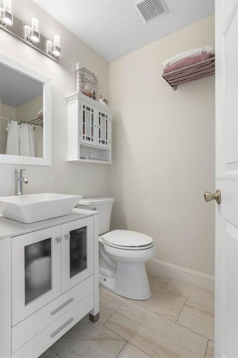 For Sale: $735,000 (6 beds, 3 baths, 3957 Square Feet)