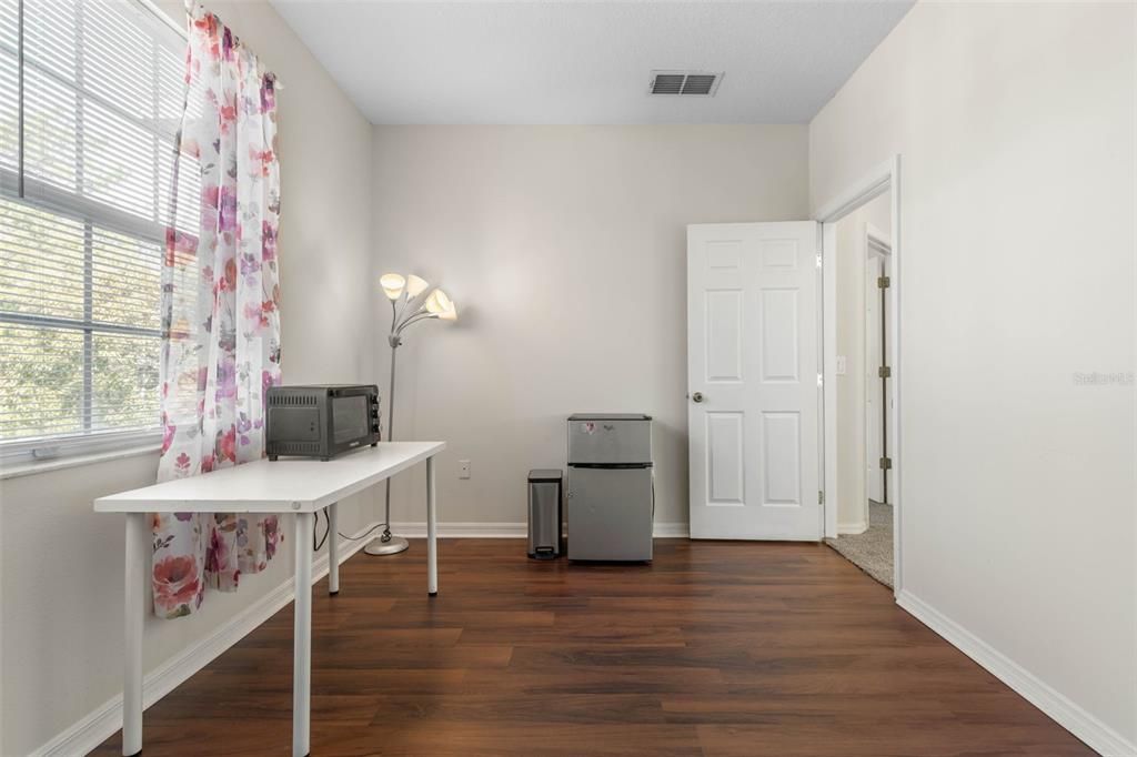 For Sale: $735,000 (6 beds, 3 baths, 3957 Square Feet)