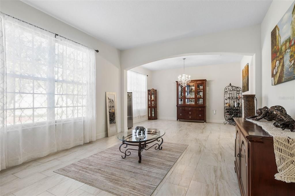 For Sale: $735,000 (6 beds, 3 baths, 3957 Square Feet)