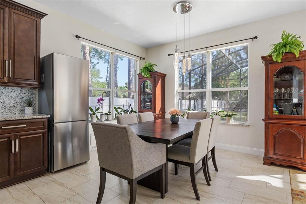 For Sale: $735,000 (6 beds, 3 baths, 3957 Square Feet)