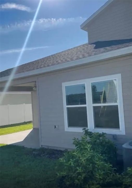 For Rent: $2,400 (4 beds, 2 baths, 1912 Square Feet)