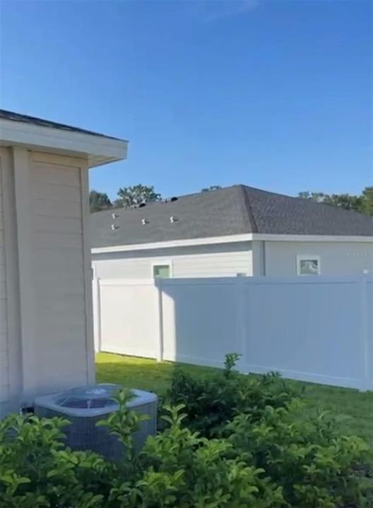 For Rent: $2,400 (4 beds, 2 baths, 1912 Square Feet)